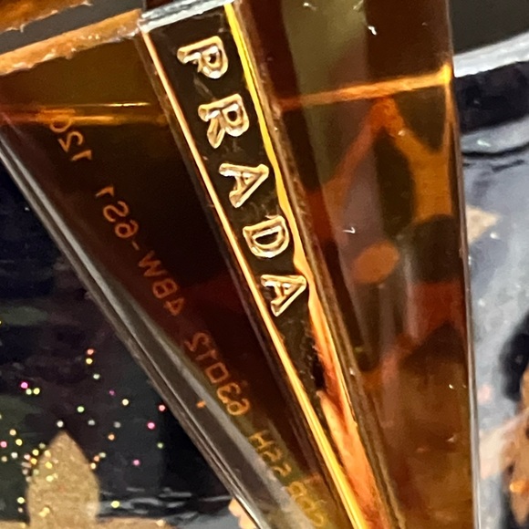 Prada Vintage sunglasses and hard case - Picture 3 of 13